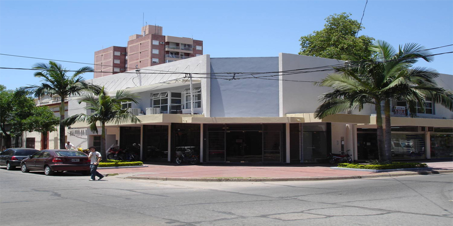 Edificio de la mutual en la esquina de Necochea 307, Resistencia